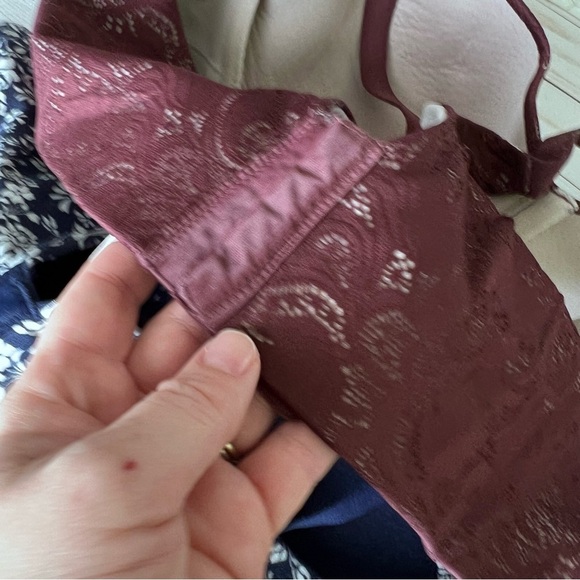 Cacique Bundle of 2 Bras in Burgundy and Blue size 46 C - Picture 6 of 7